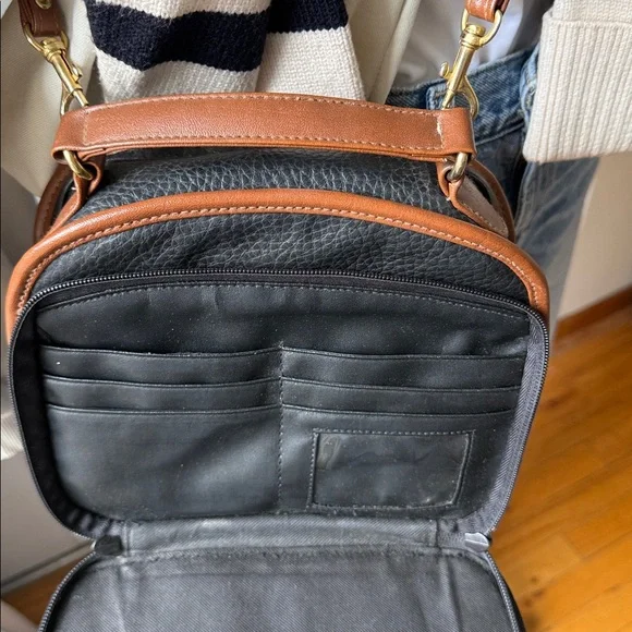 Vintage Faux Leather Crossbody Bag - Picture 8 of 13